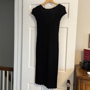 Aritzia Wilfred Black Ribbed Knit Maxi Dress